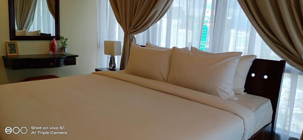 Pangsapuri Berjaya Times Square Service Suite, *