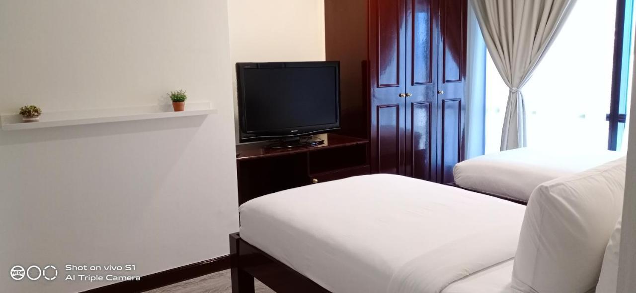 Berjaya Times Square Service Suite, Pangsapuri *