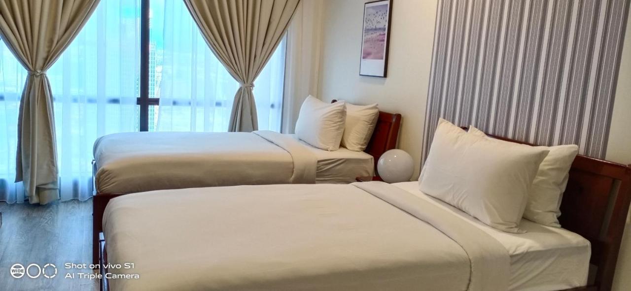 Berjaya Times Square Service Suite, *