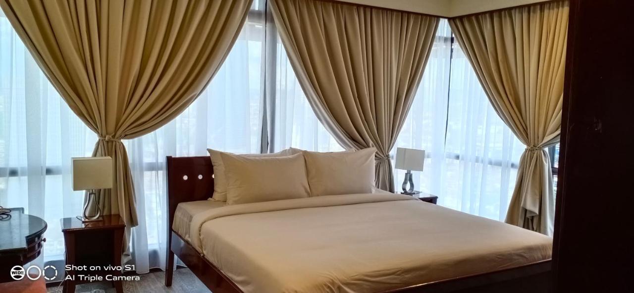 Berjaya Times Square Service Suite, * Kuala Lumpur