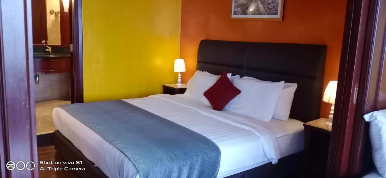 Berjaya Times Square Service Suite, *