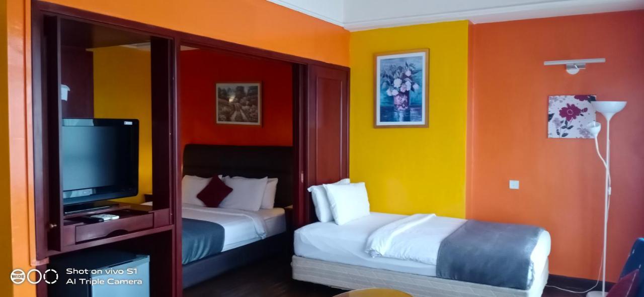 Berjaya Times Square Service Suite, *