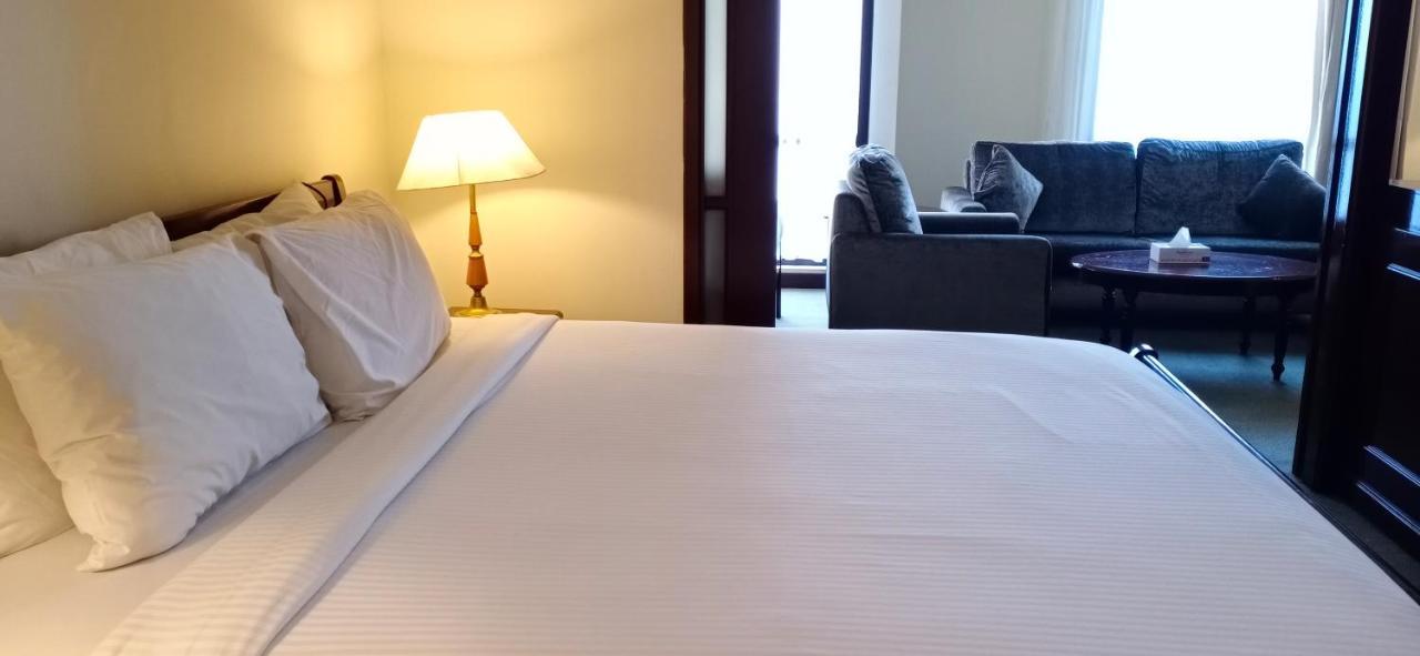 Berjaya Times Square Service Suite, * Kuala Lumpur